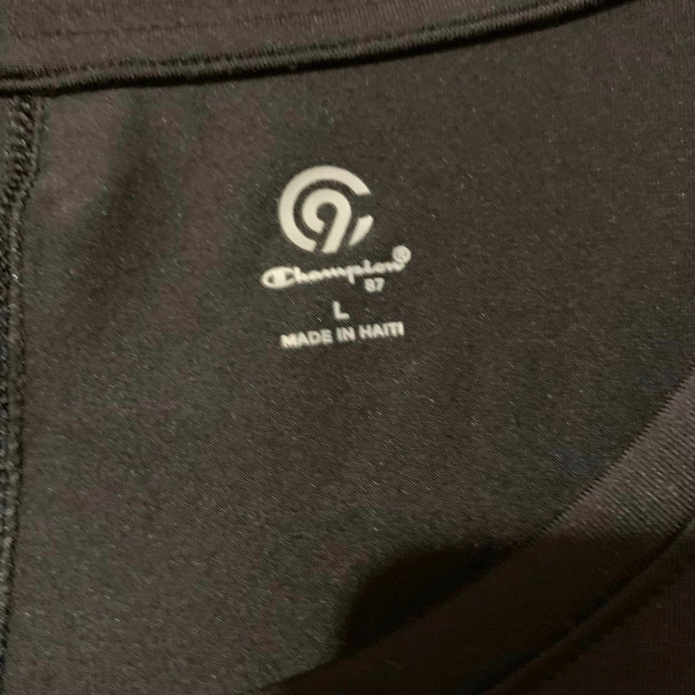 T-Shirt - Picture 3 of 4